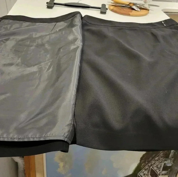 Jones &  Co Black Wrap Skirt NWOT size 6 - Picture 6 of 10